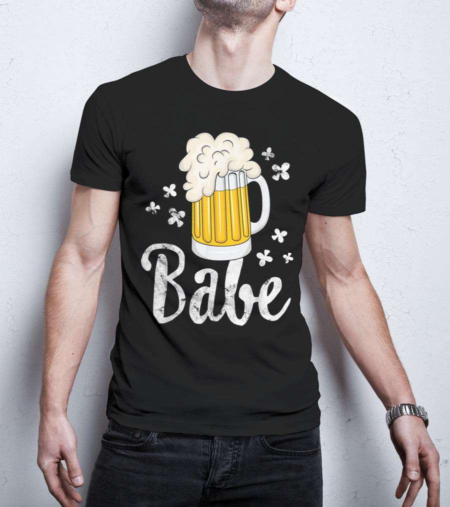 Beer Babe Mug Foam And Flowers T-Shirt