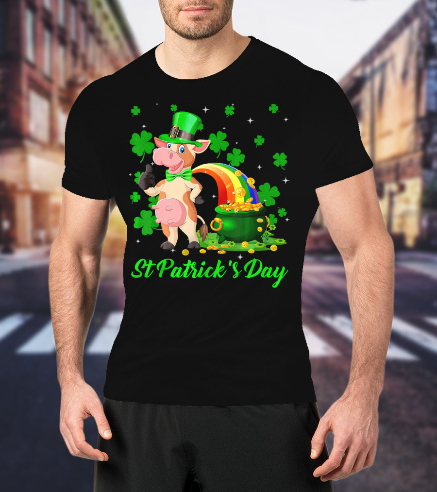 Leprechaun Cow Shamrock St Patrick's Day Rainbow Pot Of Gold T-Shirt