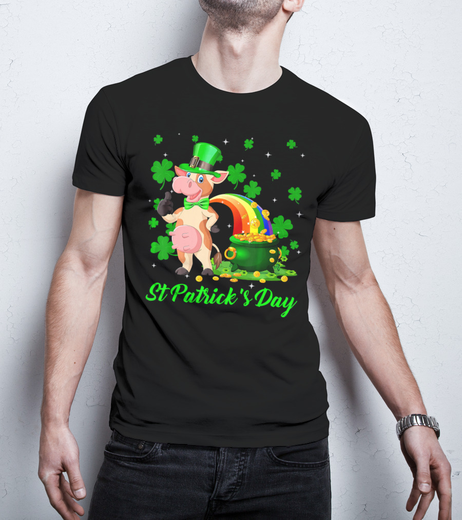 Leprechaun Cow Shamrock St Patrick's Day Rainbow Pot Of Gold T-Shirt