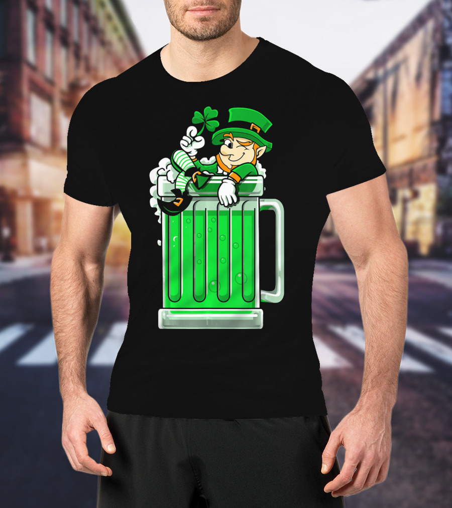 St Patricks Day Drinking Green Beer Leprechaun Shamrock T-Shirt