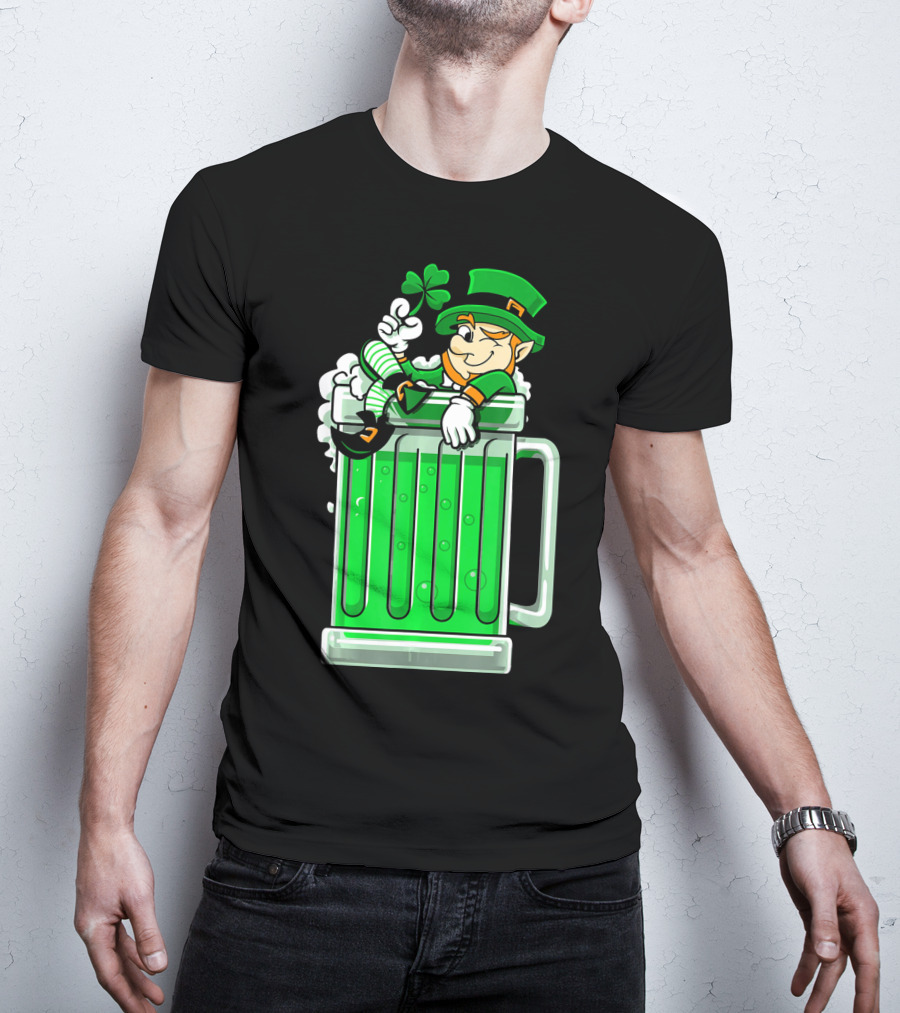 St Patricks Day Drinking Green Beer Leprechaun Shamrock T-Shirt