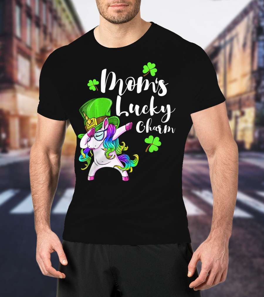 Mom's Lucky Charm St. Patricks Day Unicorn Irish Dance T-Shirt