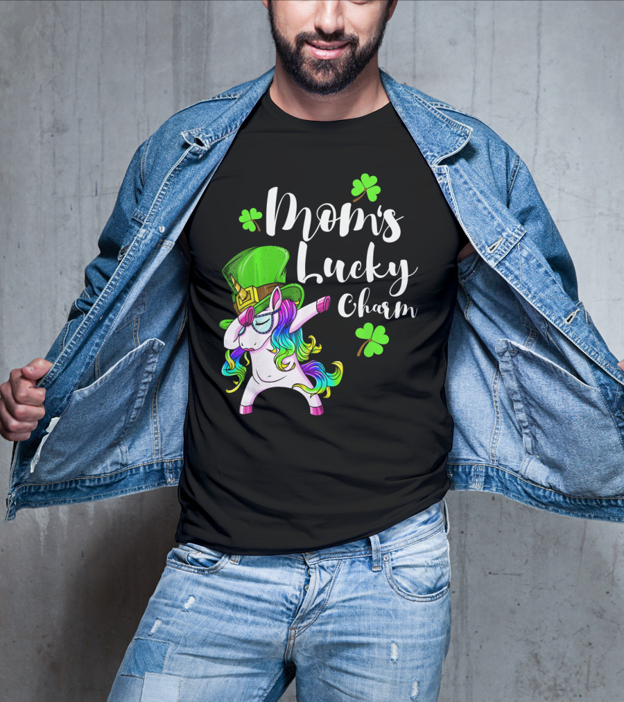 Mom's Lucky Charm St. Patricks Day Unicorn Irish Dance T-Shirt