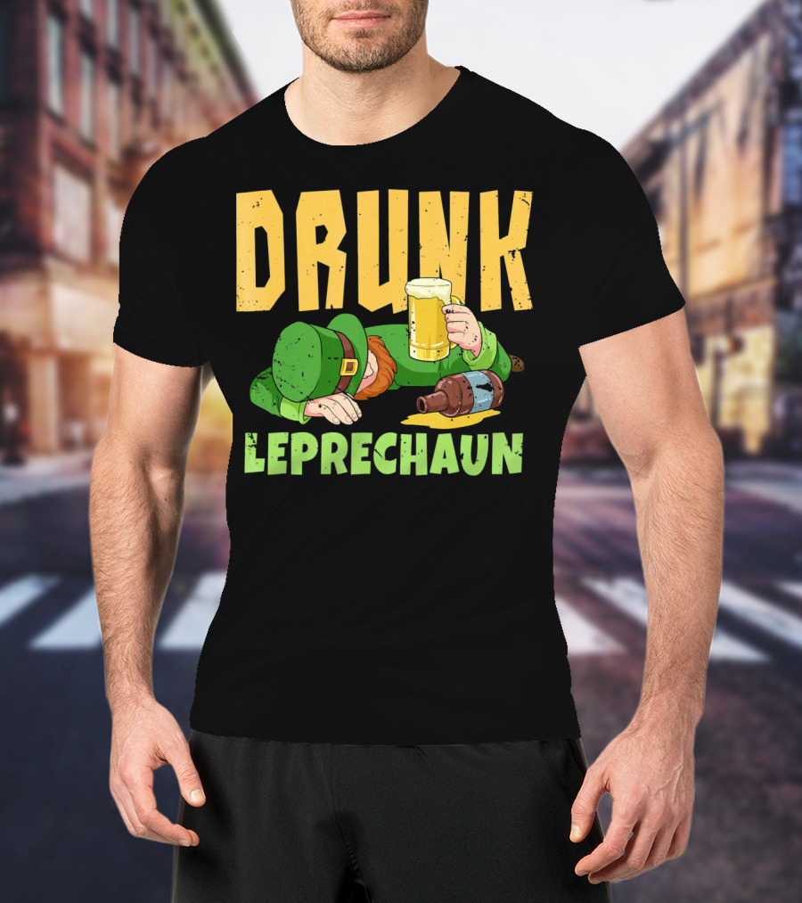 Drunk Leprechaun Holding Beer Mug And Whiskey Bottle T-Shirt
