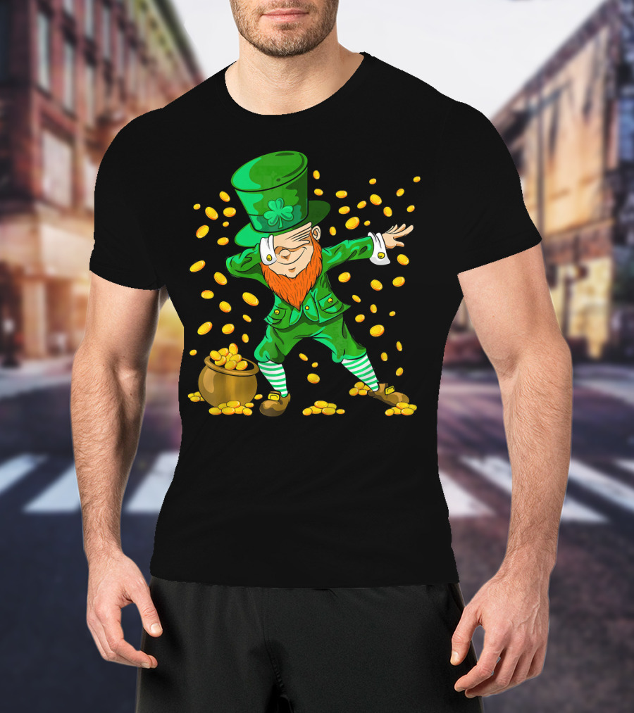Dabbing Leprechaun With Gold Coins For St Patrick's Day T-Shirt