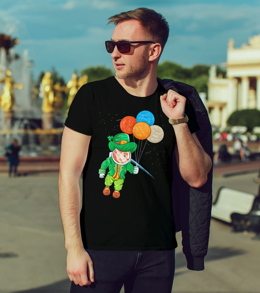 Leprechaun In Space St Patrick's Day Astronaut With Colorful Balloons T-Shirt