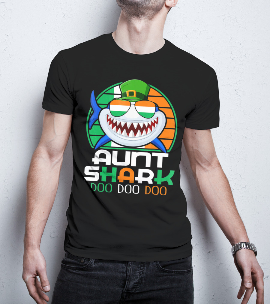 Aunt Shark Doo Doo Doo Funny St. Patrick's Day Irish Flag And Hat T-Shirt