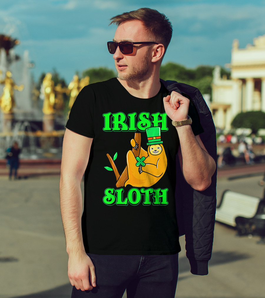 IRISH SLOTH Lucky Sloth With Shamrock And Green Hat T-Shirt