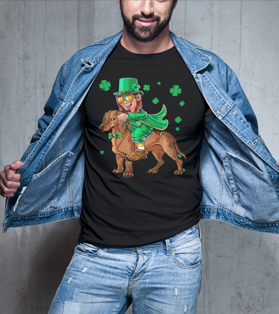 Leprechaun Riding Dachshund With Shamrocks St. Patrick's Day T-Shirt