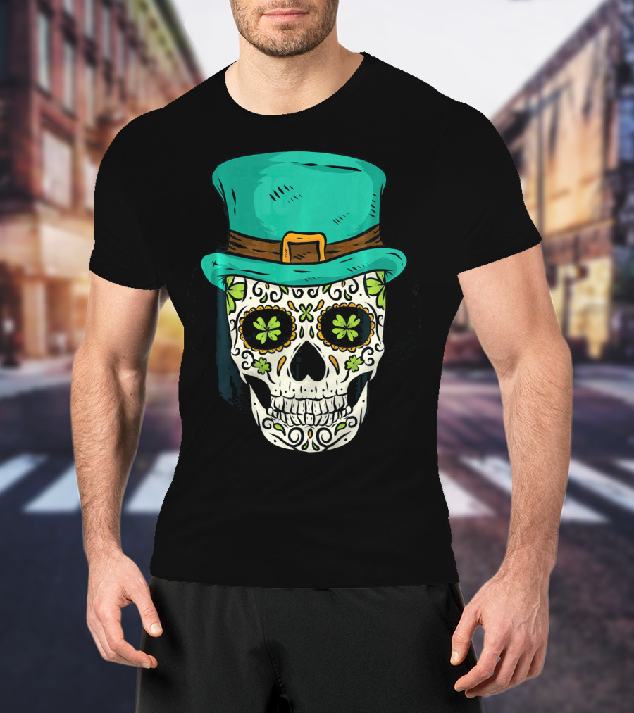 Lucky St. Patrick's Day Green Irish Skull With Celtic Shamrocks And Top Hat T-Shirt