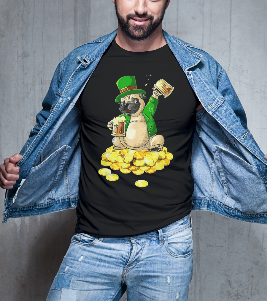 Irish Pug St. Patrick's Day Beer Cheers On Gold Coins T-Shirt