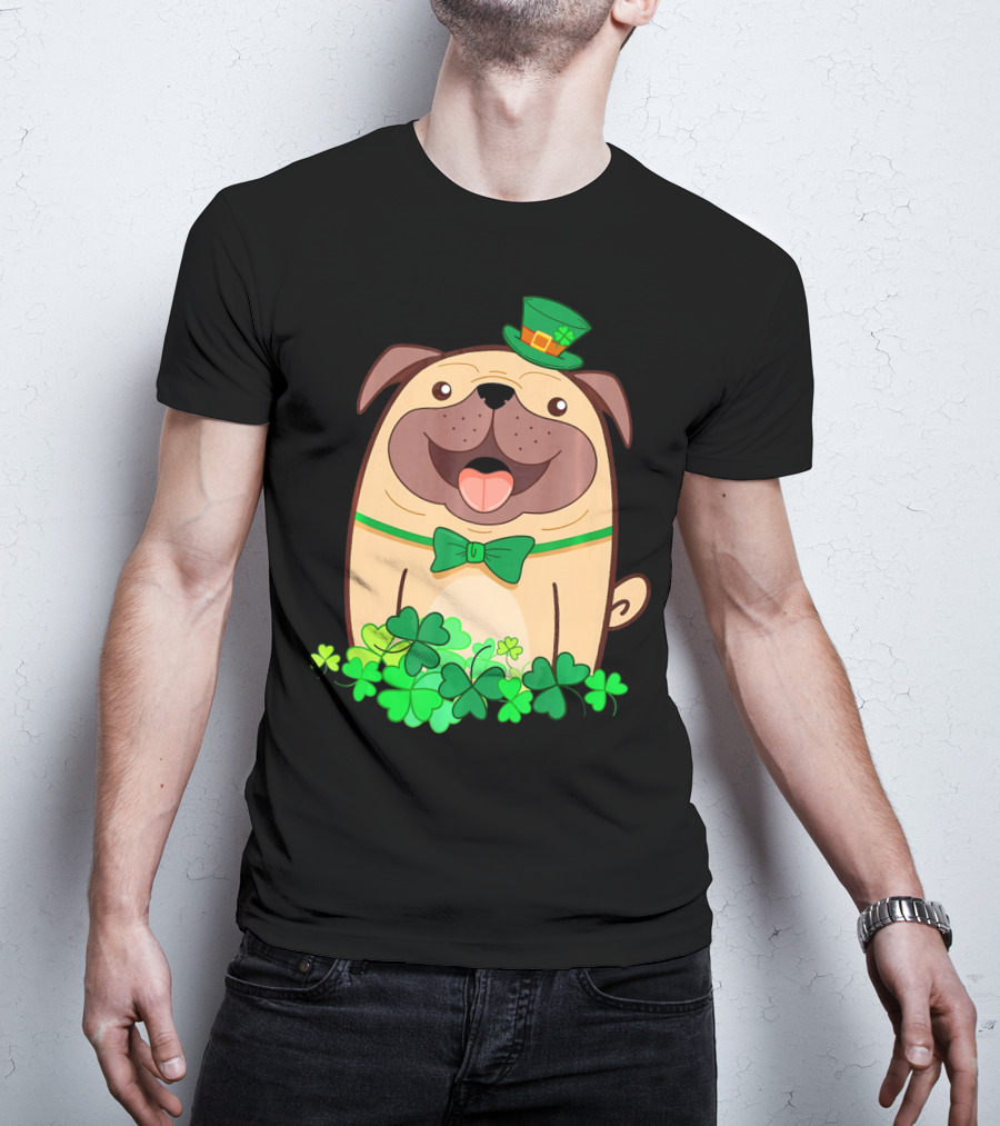 Cute Pug With Leprechaun Hat And Shamrocks T-Shirt