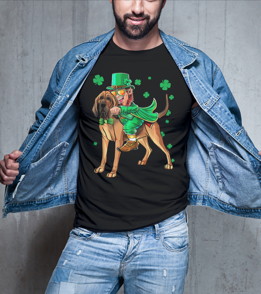 Leprechaun Riding Bloodhound Shamrock St. Patrick's Day T-Shirt