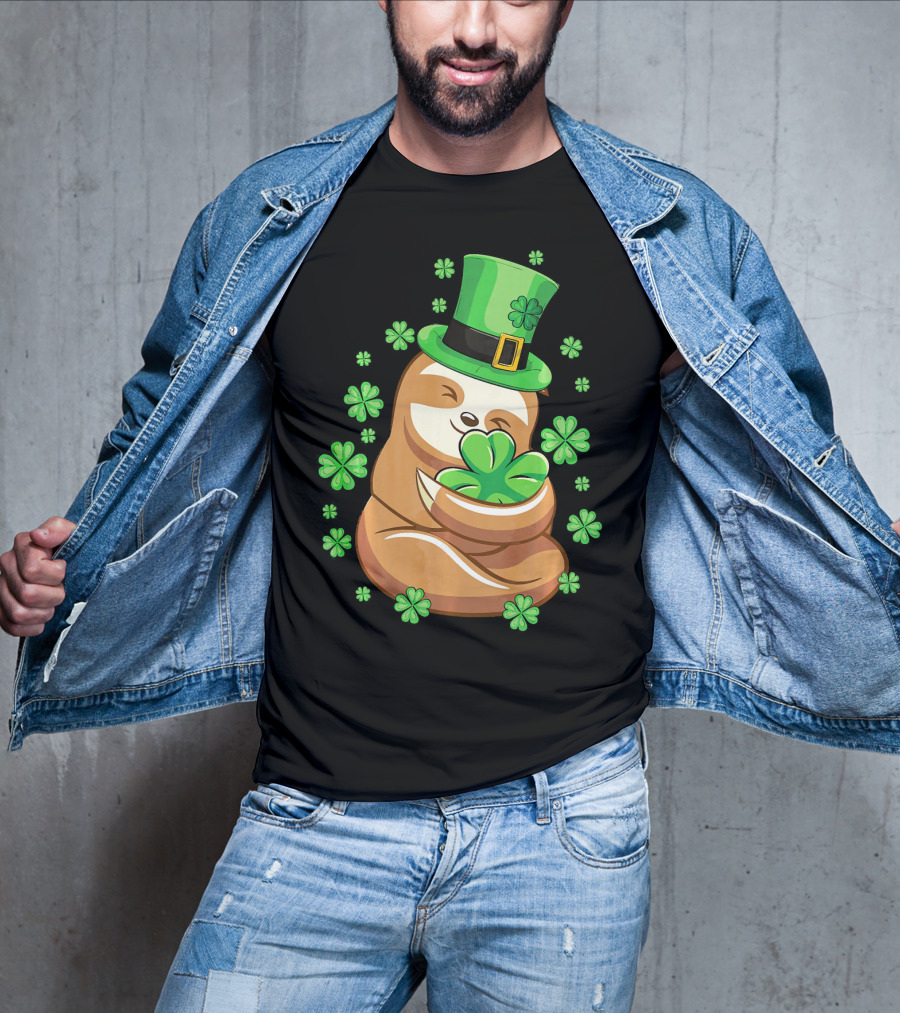 Lucky Sloth St Patricks Day Leprechaun With Shamrocks And Green Hat T-Shirt