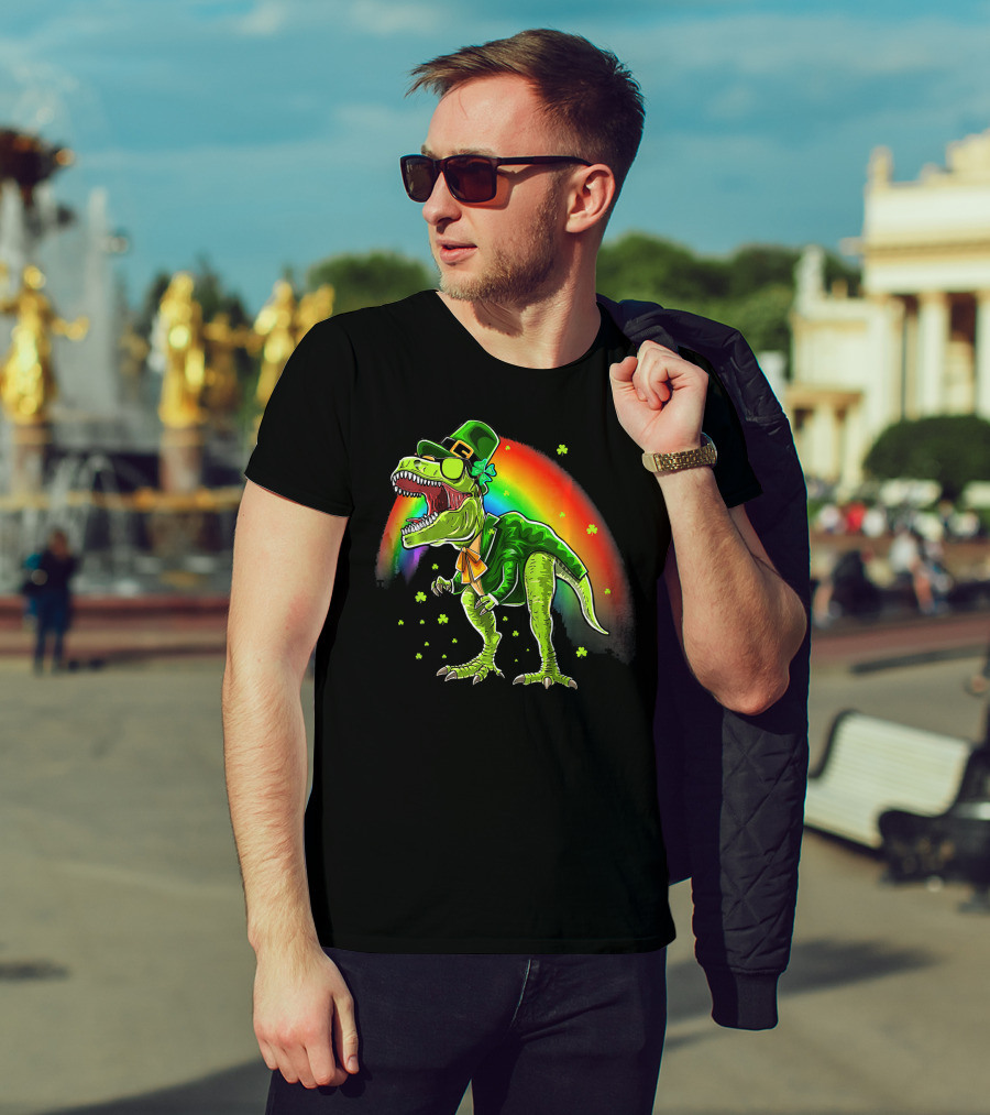 St. Patricks Day T-Rex Dinosaur Leprechaun With Rainbow And Shamrocks T-Shirt