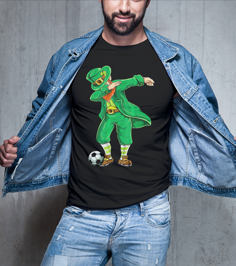 Dabbing Leprechaun Irish Soccer With Football And Shamrock Hat T-Shirt