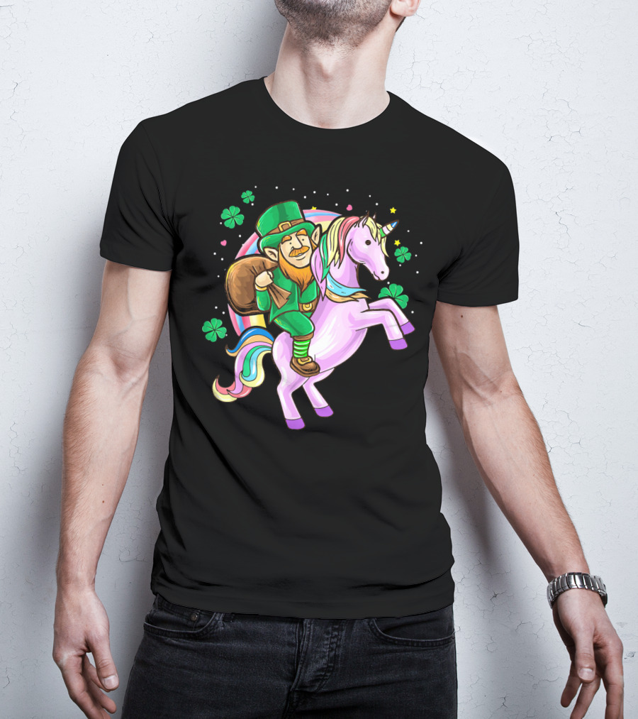 Mens Funny St Patricks Day Leprechaun Riding Unicorn With Shamrocks T-Shirt