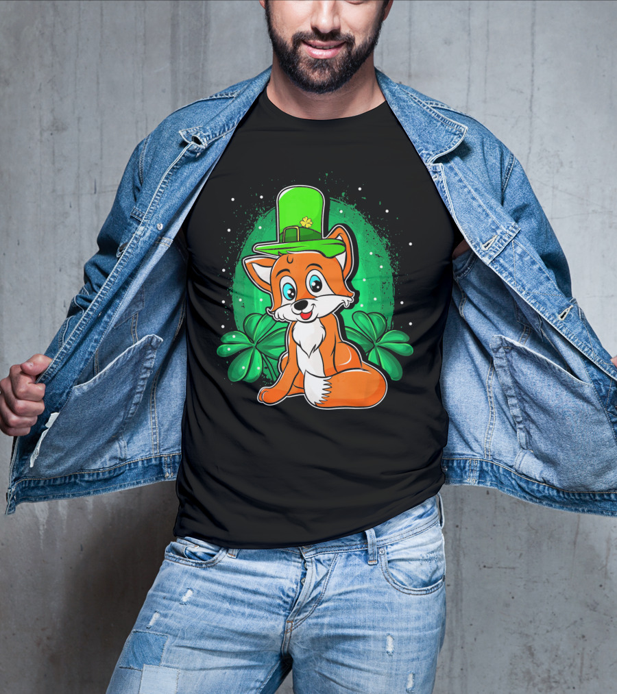 Four Leaf Clover Hat Fox Saint Patrick's Day T-Shirt