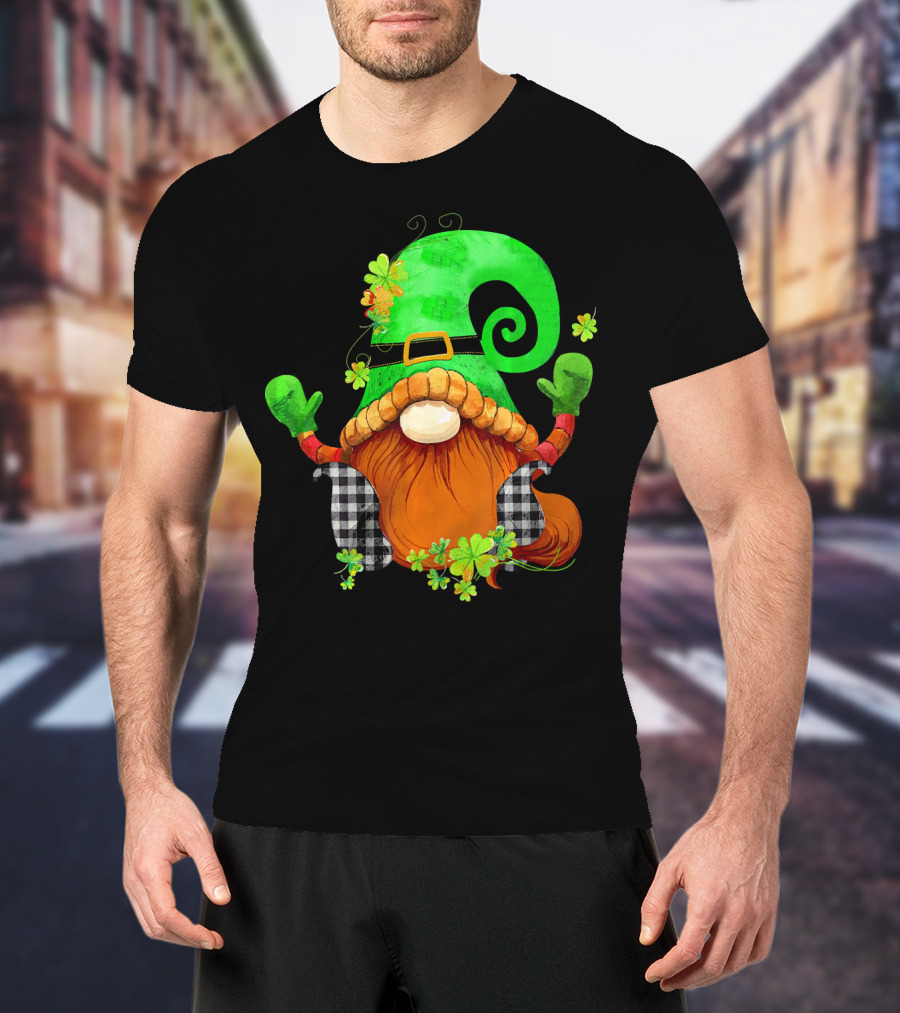 St. Patricks Day Leprechaun Gnome With Shamrock And Green Hat T-Shirt