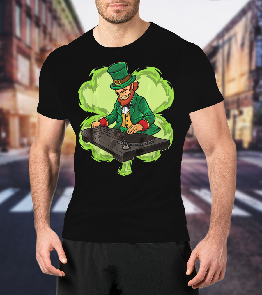 DJ Leprechaun Irish Luck Live On Stage With Turntable Shamrock T-Shirt