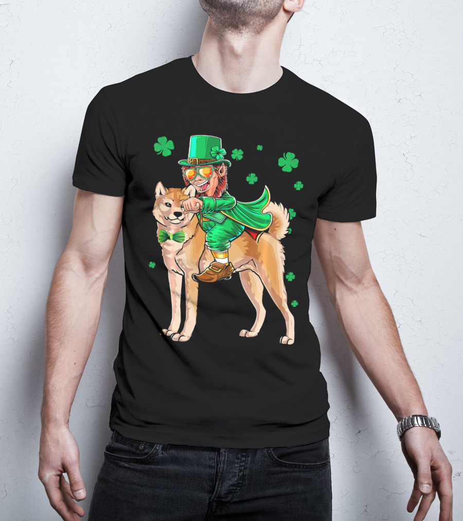 Leprechaun Akita Shamrock St. Patricks Day T-Shirt