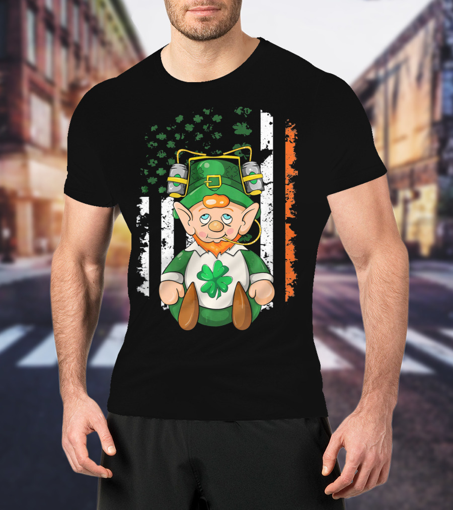 Irish American Flag Leprechaun St. Patrick's Day Clover T-Shirt
