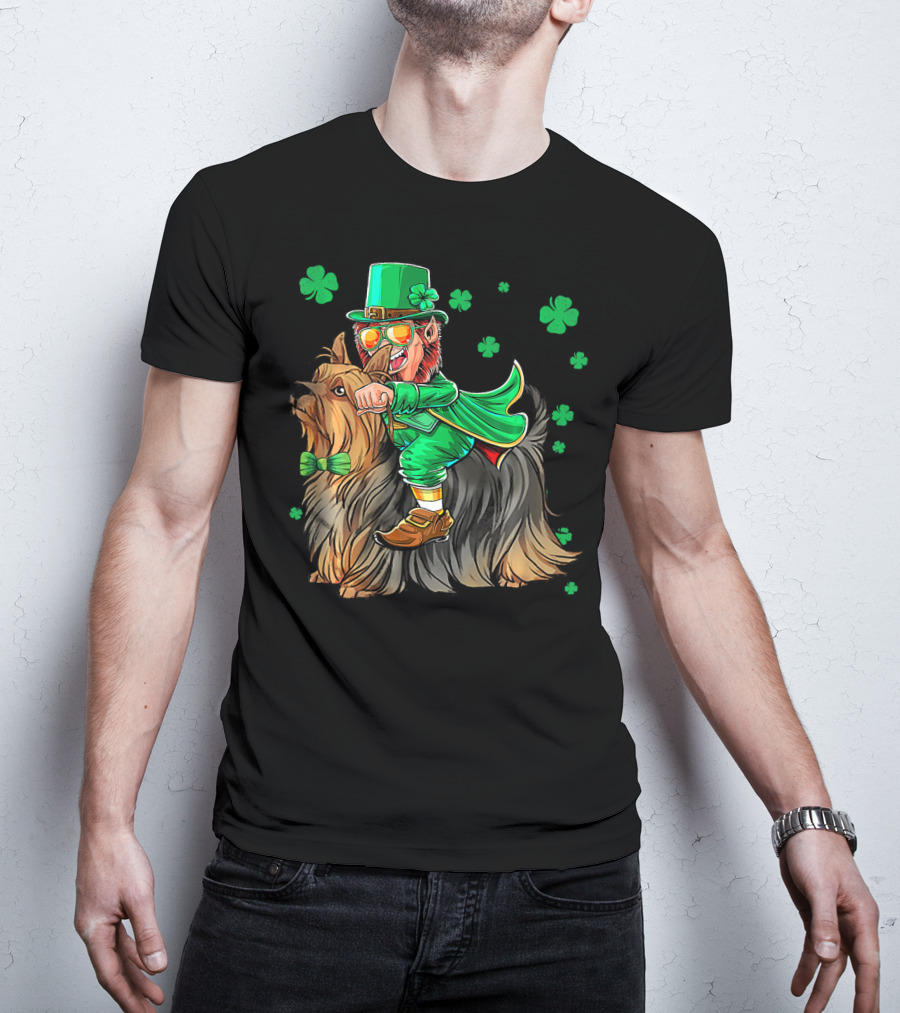 Leprechaun Riding Silky Terrier Shamrock St Patrick's Day T-Shirt