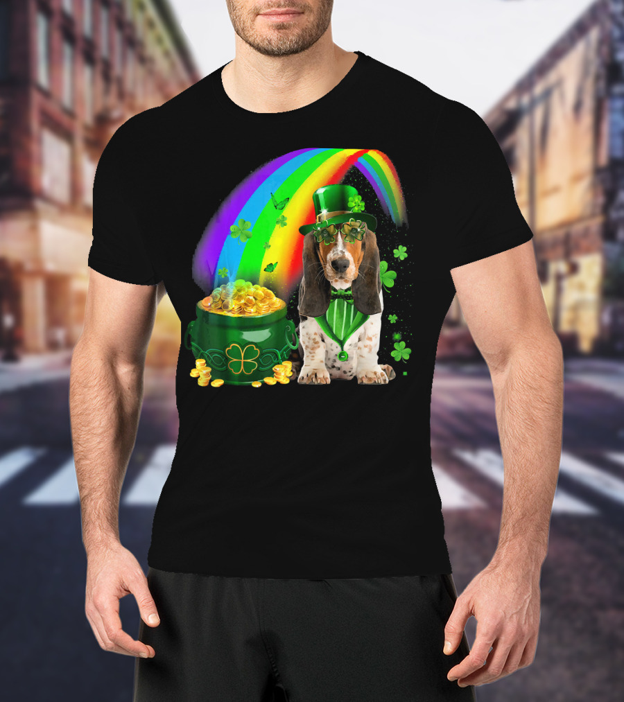 Basset Hound With Leprechaun Hat Rainbow And Pot Of Gold T-Shirt