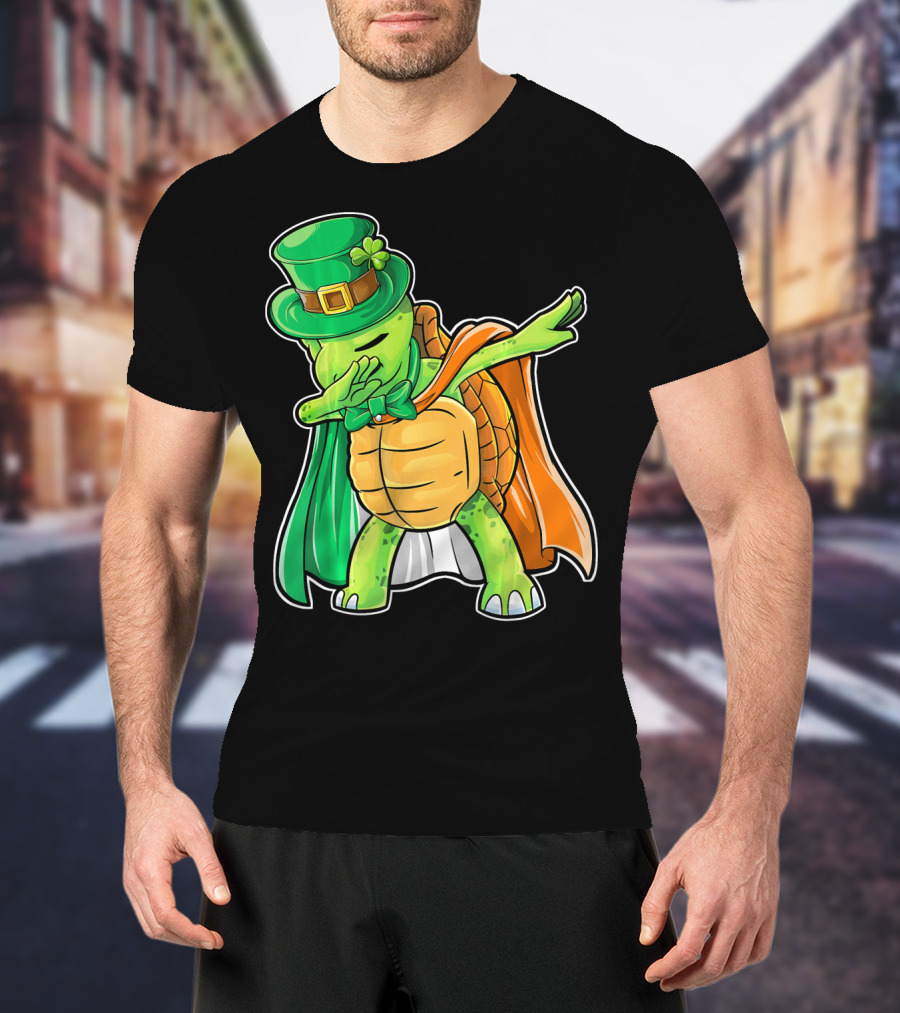 St. Patrick's Day Dabbing Turtle In Leprechaun Hat And Cape T-Shirt