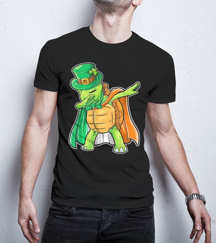 St. Patrick's Day Dabbing Turtle In Leprechaun Hat And Cape T-Shirt