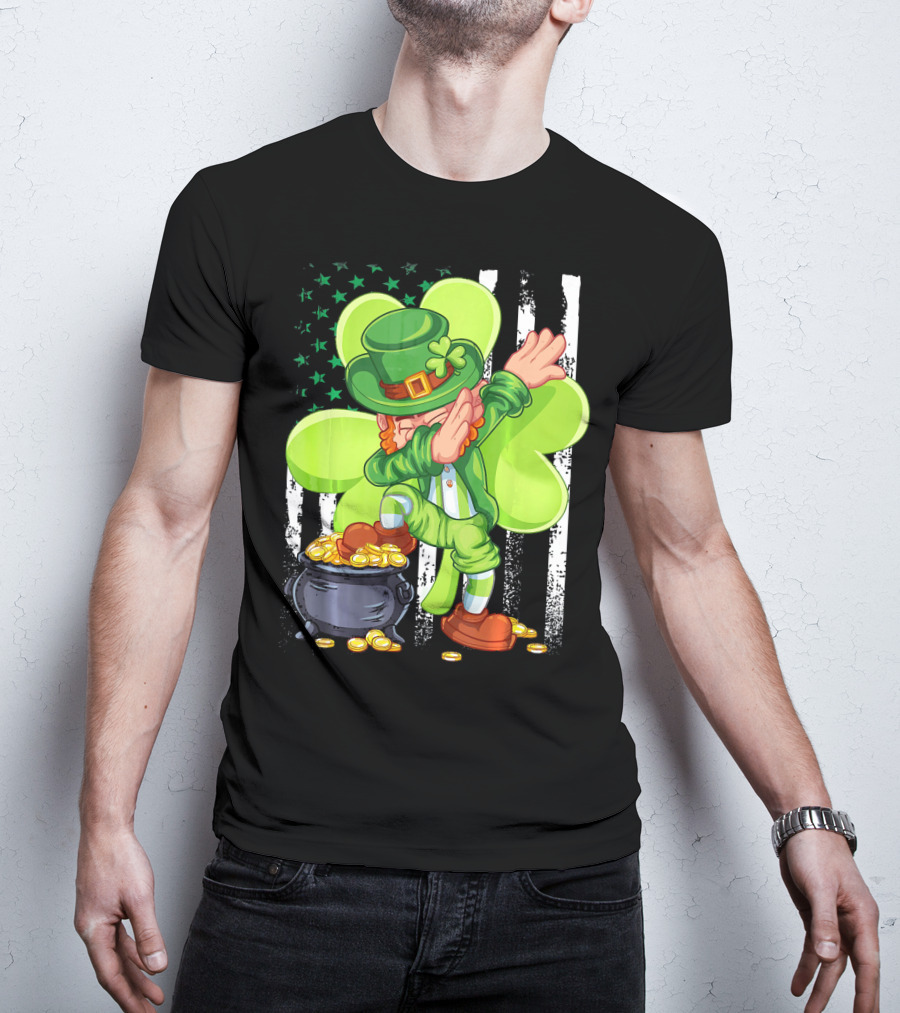 Leprechaun Dabbing With Pot Of Gold And Shamrock T-Shirt