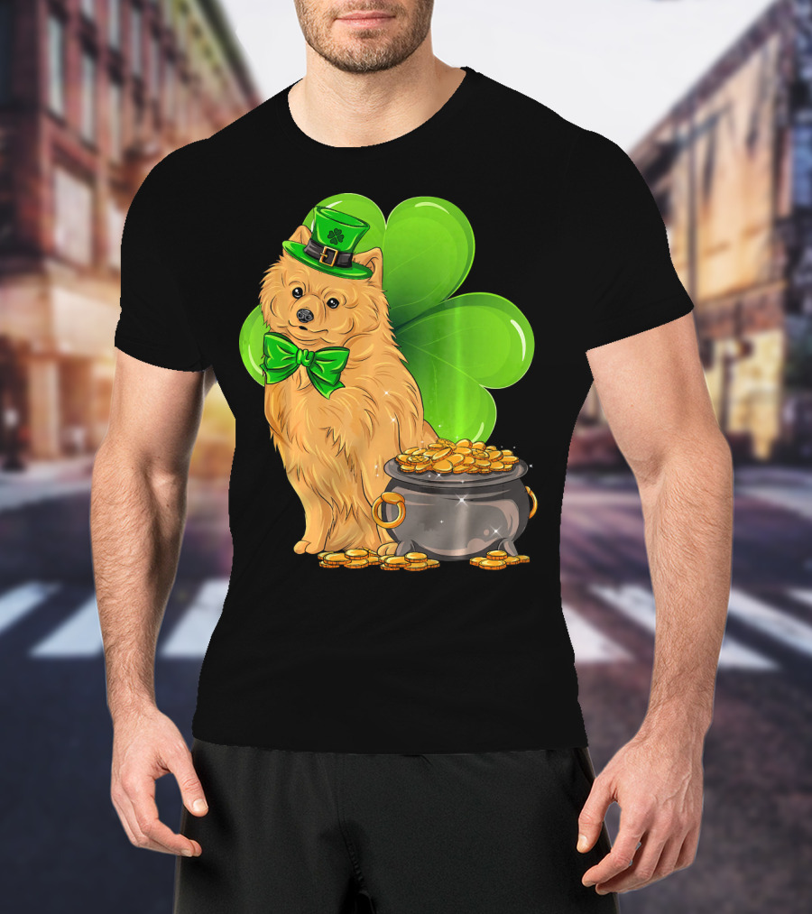 Pomeranian St Patricks Day Leprechaun Dog With Pot Of Gold And Clover T-Shirt