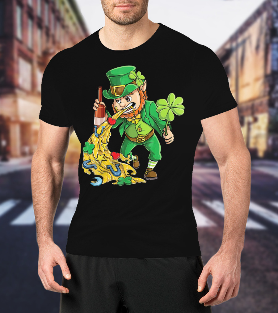 St Patricks Day Leprechaun Pouring Shamrocks Hearts Horseshoes And Stars T-Shirt