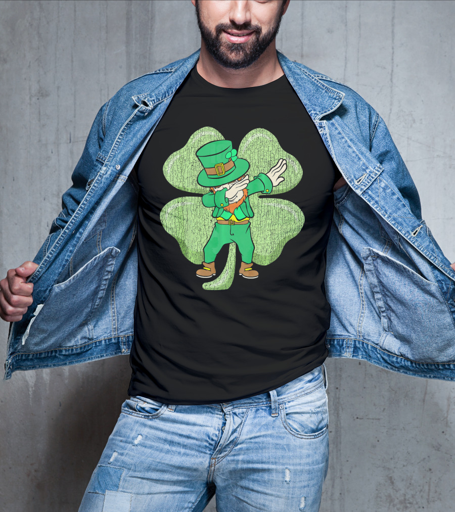 St. Patrick's Paddy's Irish Dabbing Leprechaun With Shamrock T-Shirt