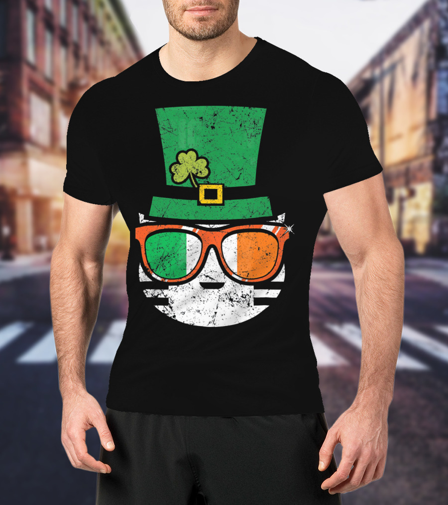 St Patricks Day Irish Cat With Shamrock Hat And Flag Sunglasses T-Shirt
