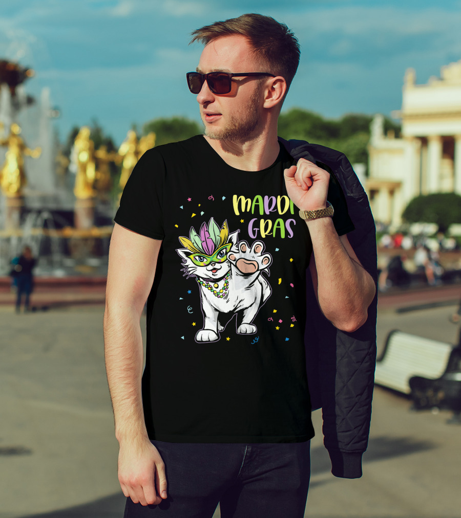 Mardi Gras Masked Cat Dancing With Beads And Confetti T-Shirt