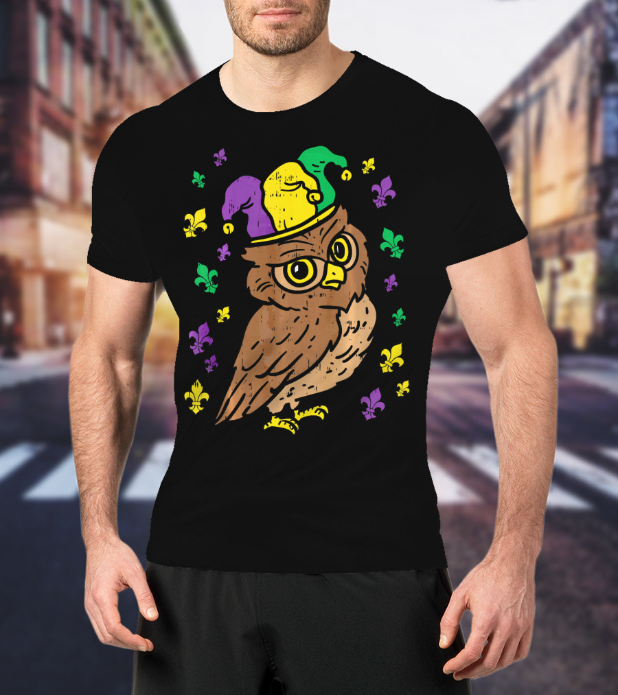Jester Owl Mardi Gras Bird Animal Lover T-Shirt