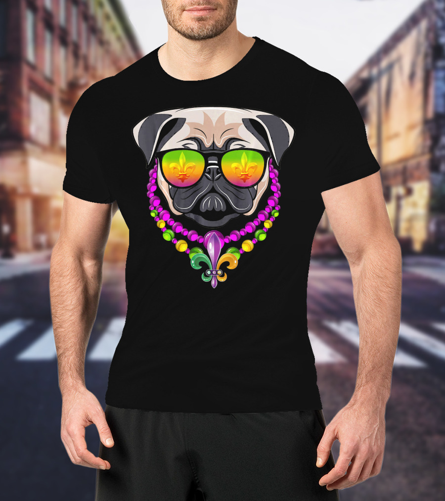 Mardi Gras Pug With Beads And Fleur-de-Lis Sunglasses T-Shirt