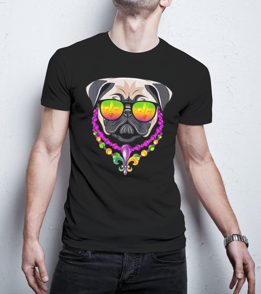 Mardi Gras Pug With Beads And Fleur-de-Lis Sunglasses T-Shirt