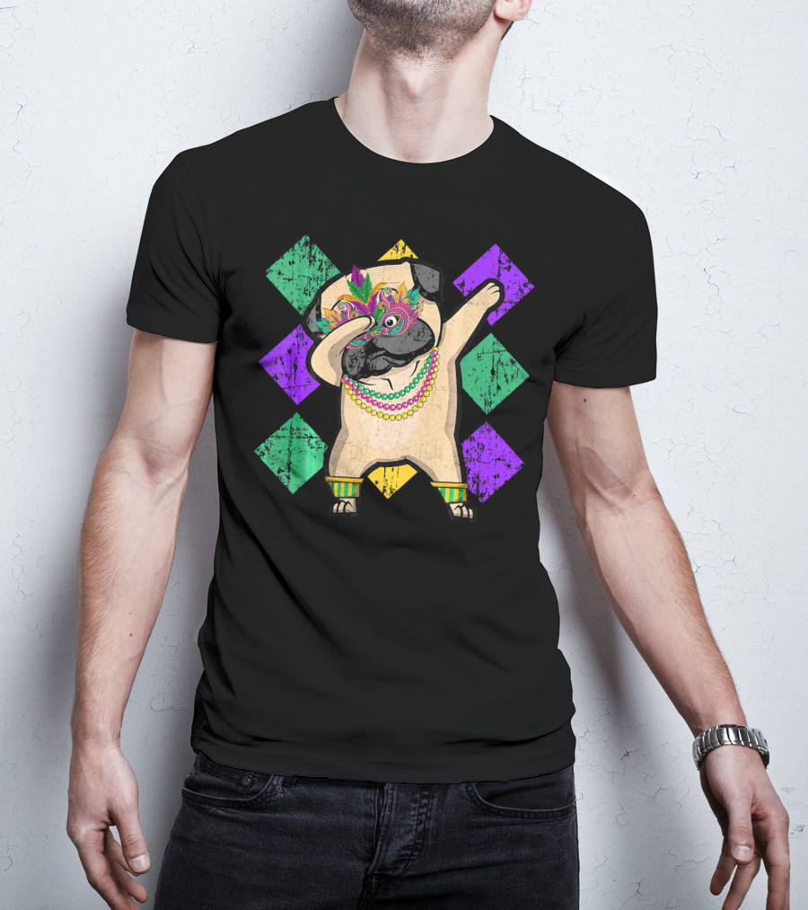 Funny Pug Dabbing Wearing Mardi Gras Beads And Mask With Colorful Diamond T-Shirt