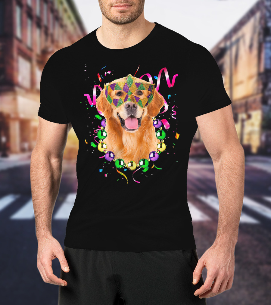 Golden Retriever Mardi Gras Mask And Beads T-Shirt