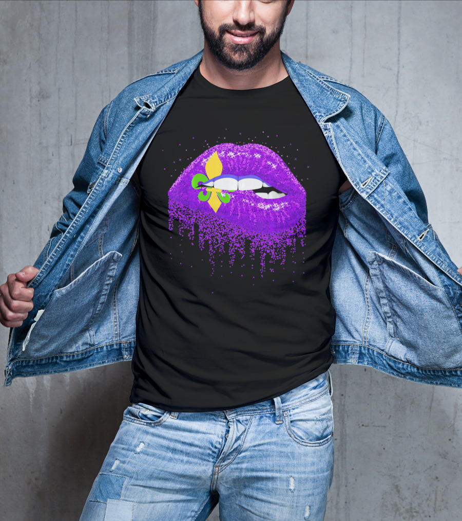 Funny Mardi Gras Purple Glitter Lips With Fleur-de-Lis T-Shirt