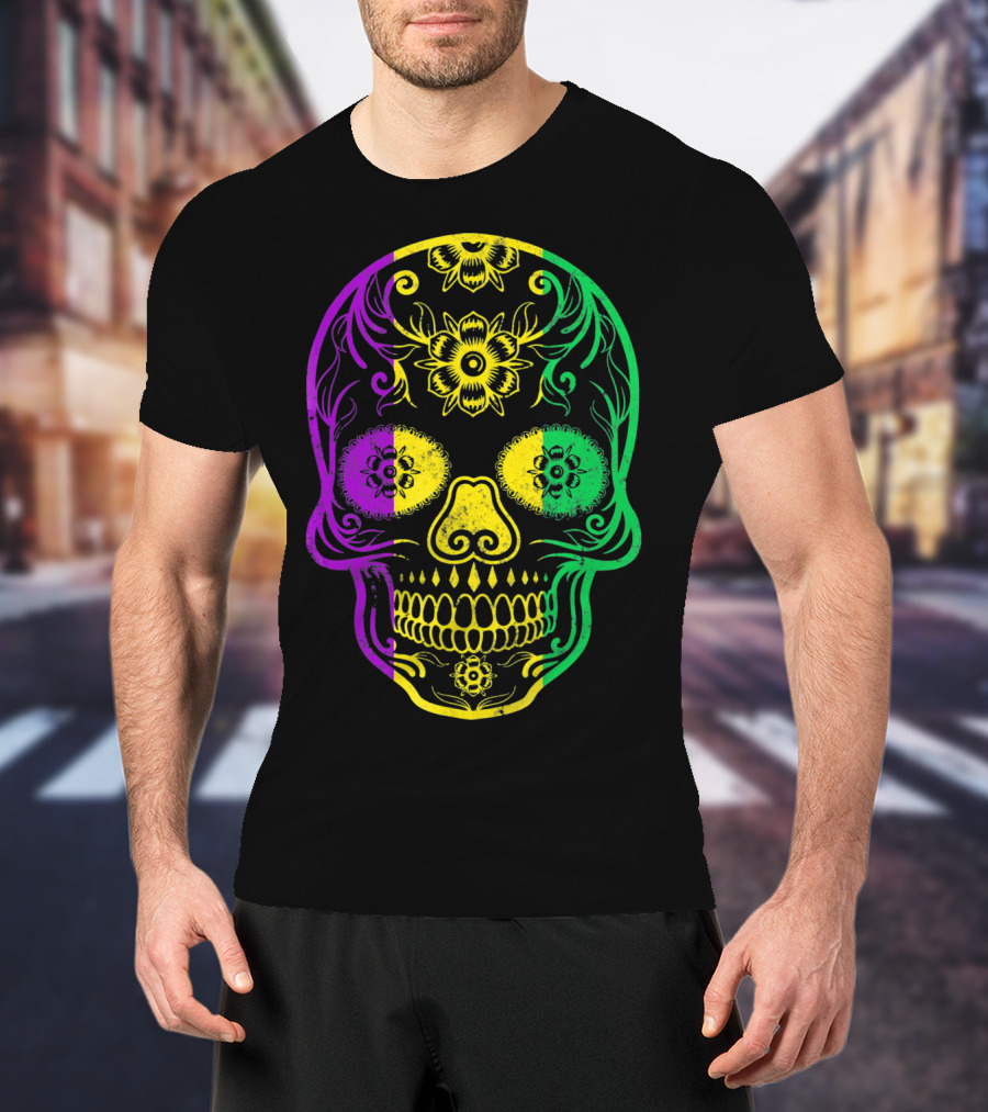 Mardi Gras Skull In Vibrant Purple Green And Yellow Fat Tuesday Colors T-Shirt
