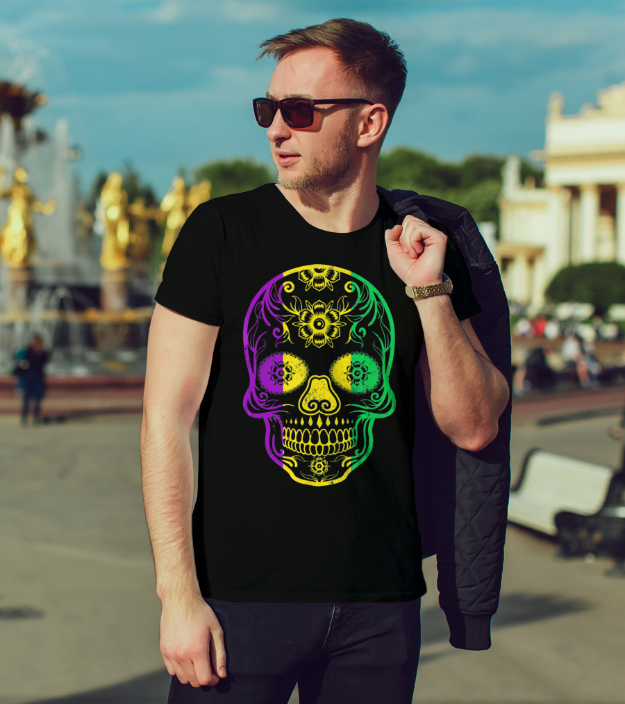 Mardi Gras Skull In Vibrant Purple Green And Yellow Fat Tuesday Colors T-Shirt