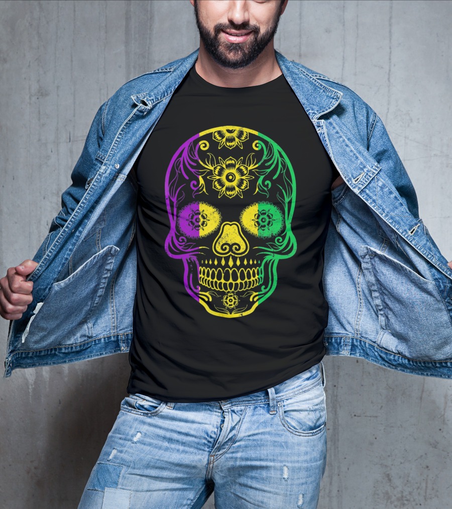 Mardi Gras Skull In Vibrant Purple Green And Yellow Fat Tuesday Colors T-Shirt