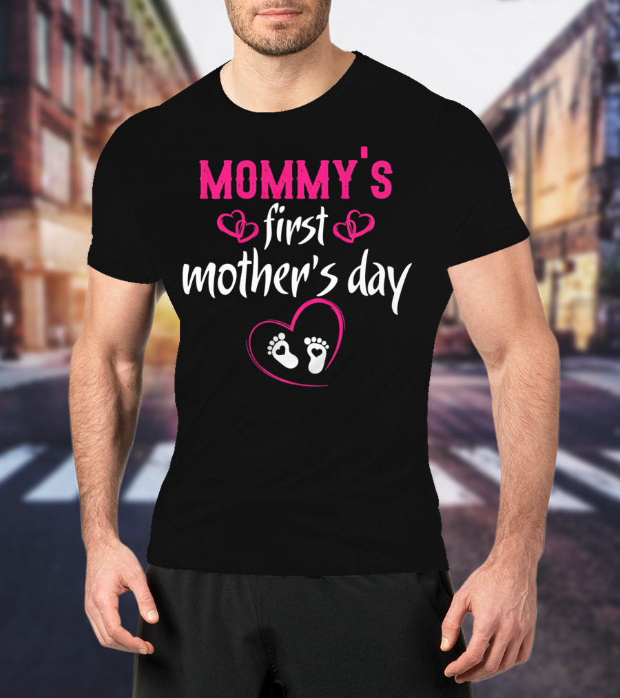 Mommy's First Mother's Day Baby Footprints Heart T-Shirt