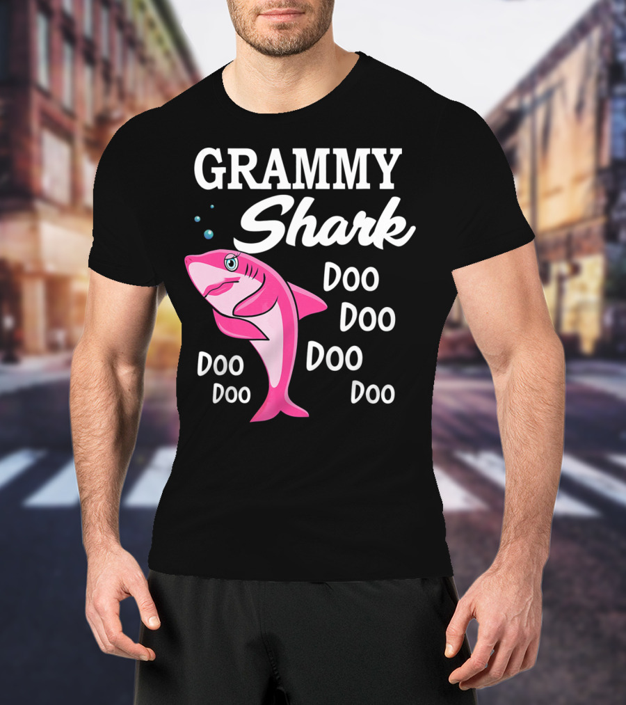 Grammy Shark Doo Doo Doo Grandma Hall T-Shirt