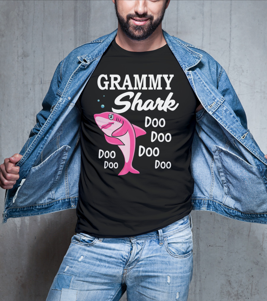 Grammy Shark Doo Doo Doo Grandma Hall T-Shirt