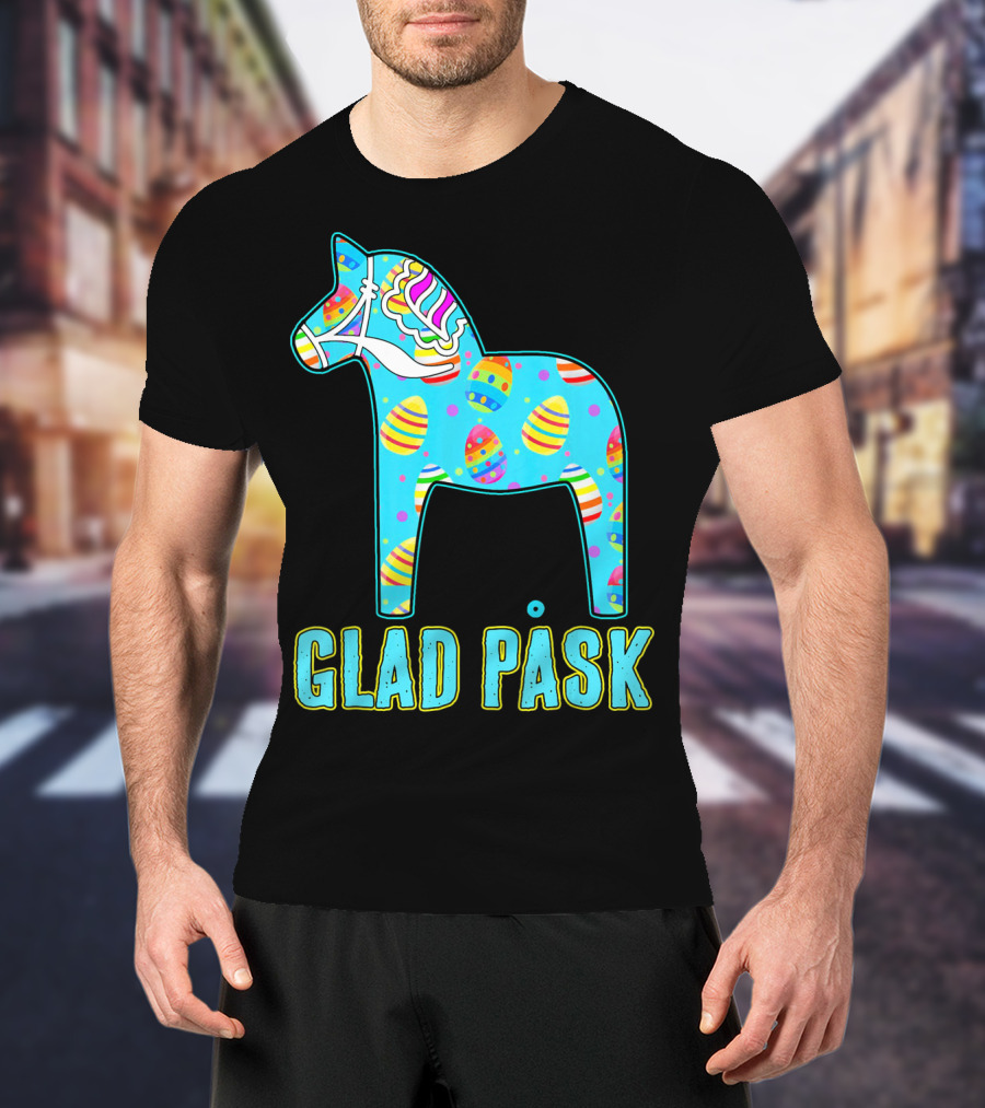 Glad Påsk Swedish Easter Dala Horse With Colorful Eggs T-Shirt
