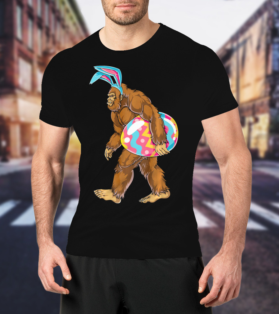 Bigfoot Sasquatch With Easter Bunny Ears And Egg T-Shirt